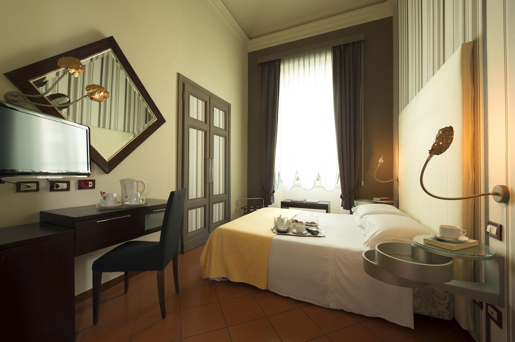 De La Pace Florence